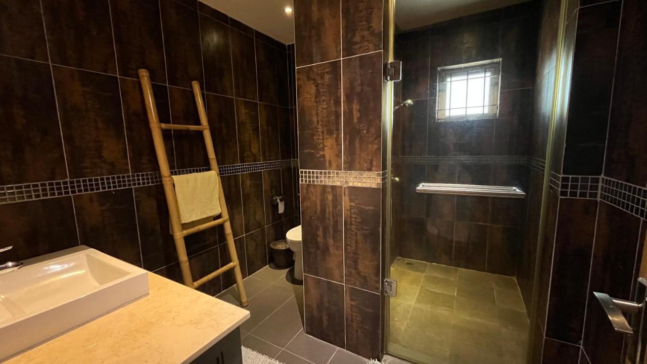 4 Bedrooms Penthouse 50 Meter To The Beach By Dream Escapes Pereybere Beach Exteriör bild